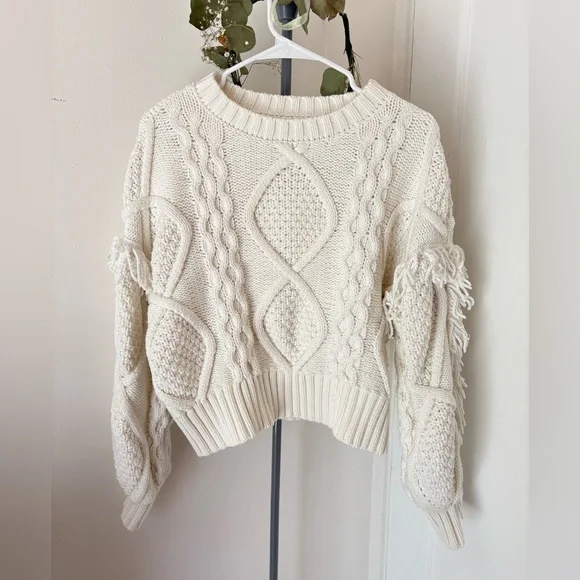 Revolve Line & Dot White Chunky Cable Knit Sweater Fringe Round Neck Sz XS or S - Picture 5 of 9